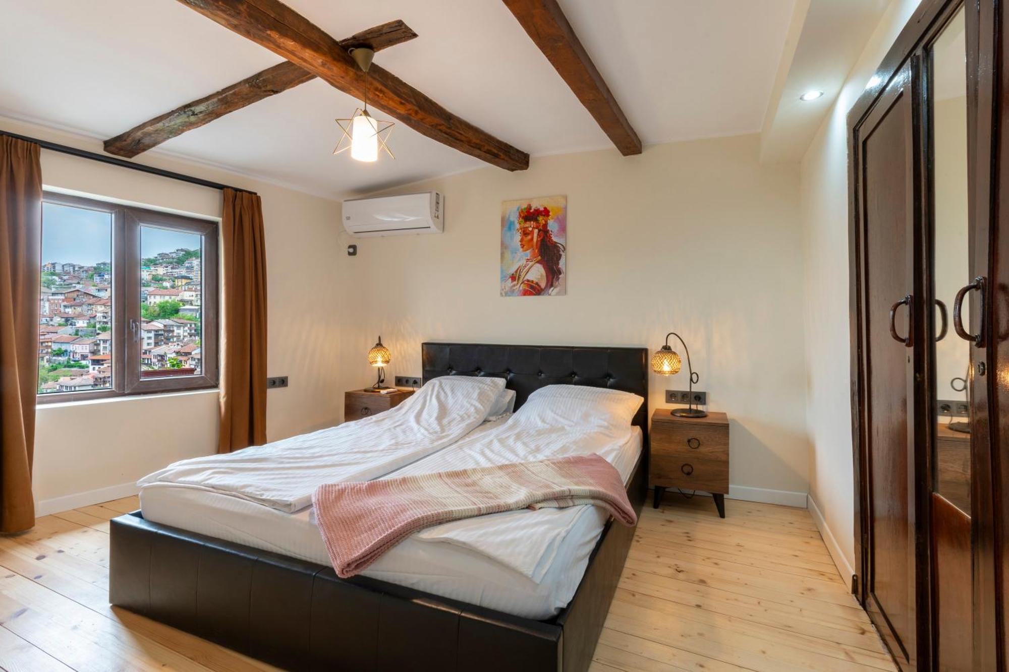 Bobevata Guest House - Floor 2 - Stunning View Old Town Veliko Tarnovo Exterior photo