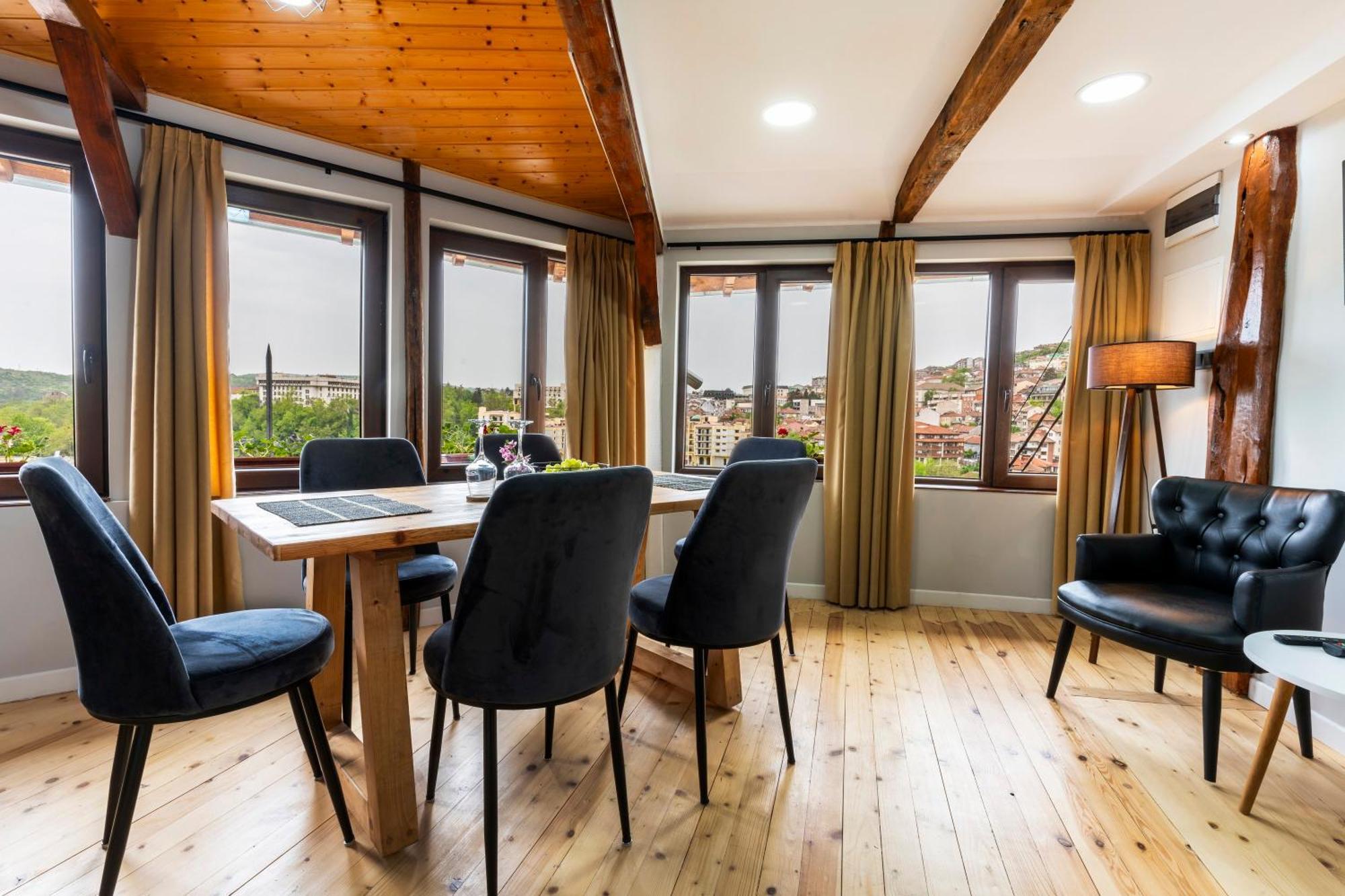 Bobevata Guest House - Floor 2 - Stunning View Old Town Veliko Tarnovo Exterior photo