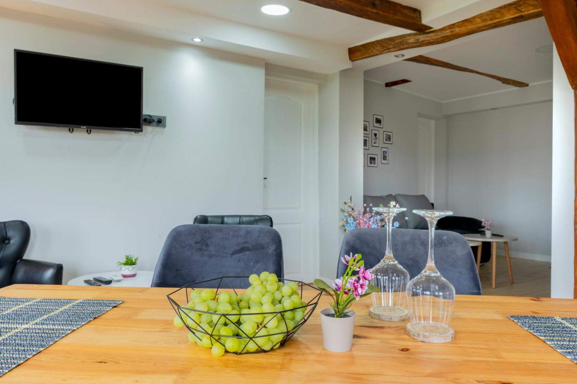 Bobevata Guest House - Floor 2 - Stunning View Old Town Veliko Tarnovo Exterior photo