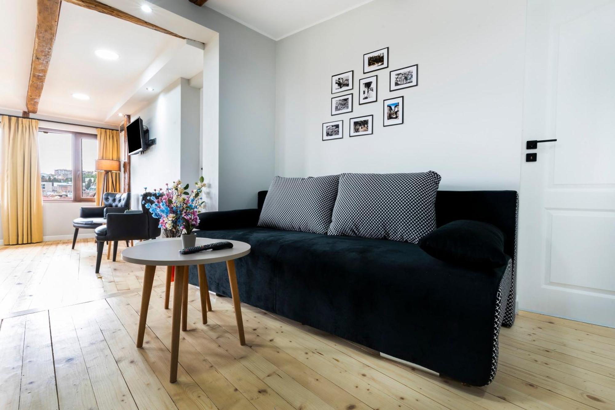 Bobevata Guest House - Floor 2 - Stunning View Old Town Veliko Tarnovo Exterior photo
