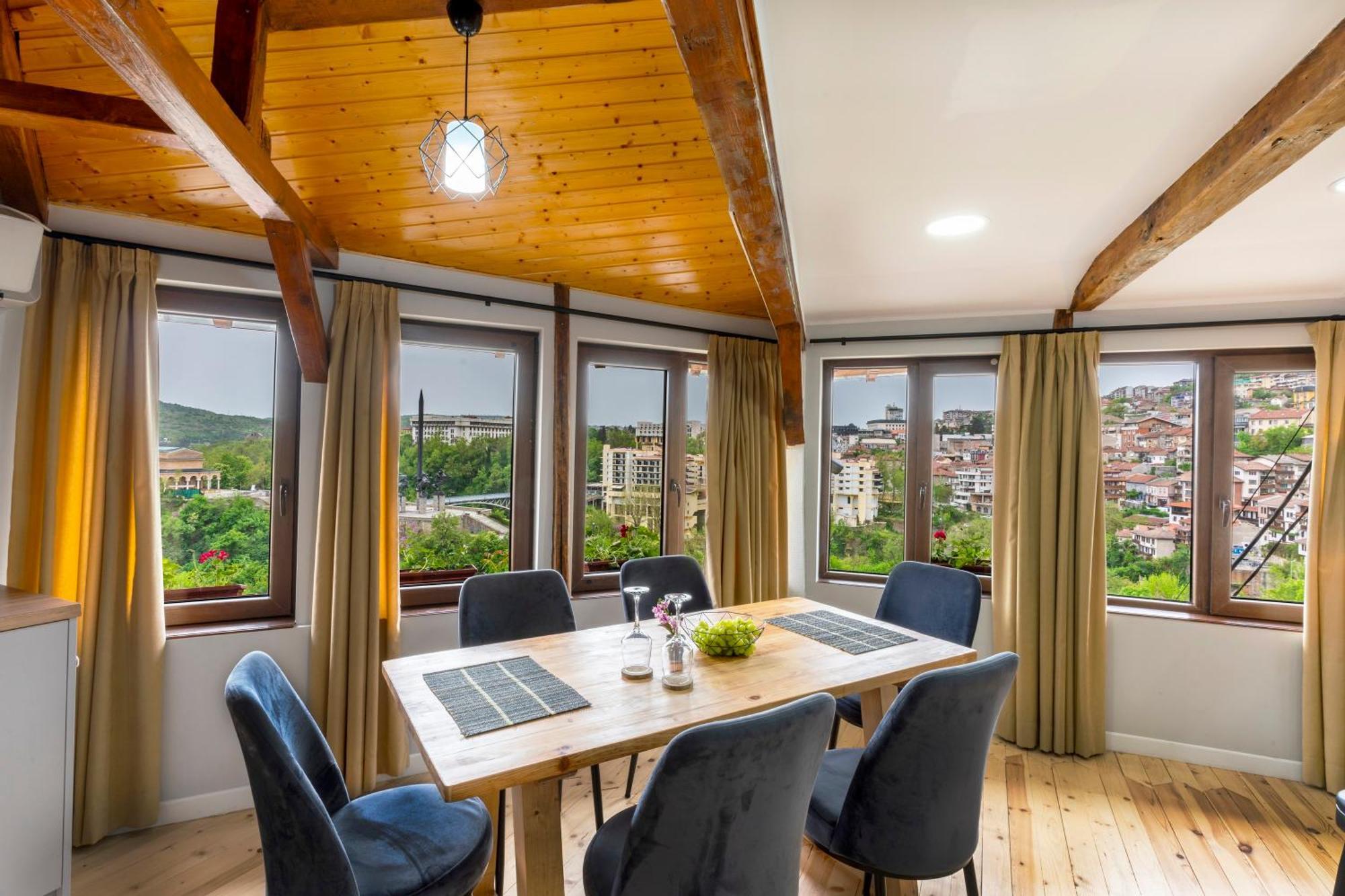 Bobevata Guest House - Floor 2 - Stunning View Old Town Veliko Tarnovo Exterior photo